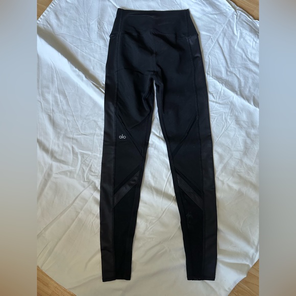 Alo Leggings Epic Mesh - Picture 4 of 6